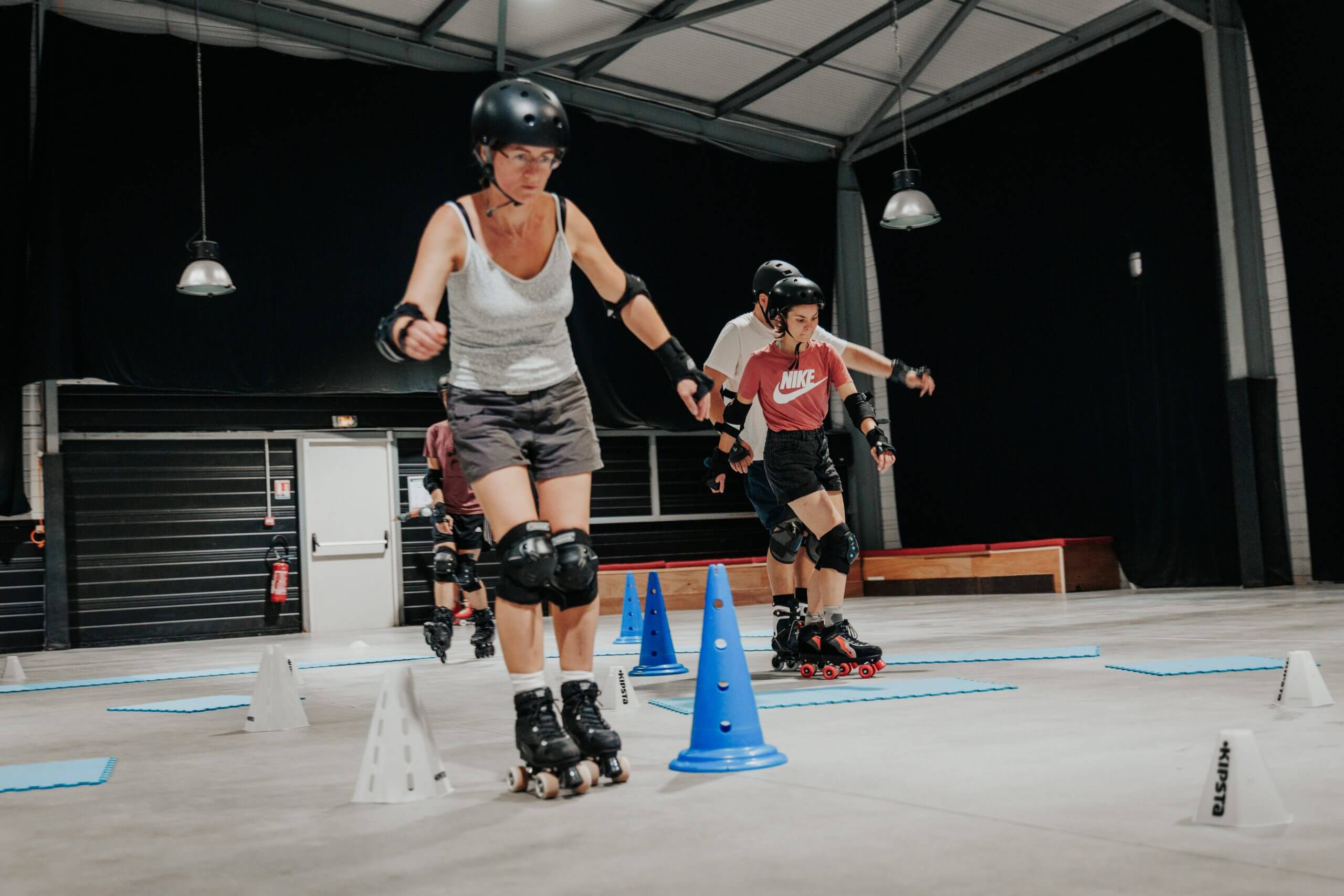 Séance roller en entreprise, cohésion d'équipe